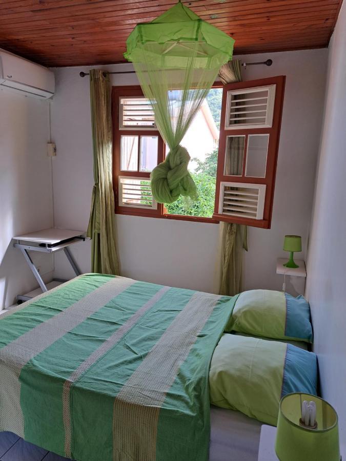 MAISON de VACANCES ANSES D'ARLET Les Anses-d'Arlet Extérieur photo